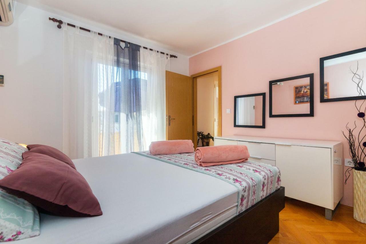Apartments Matko Подгора Екстер'єр фото